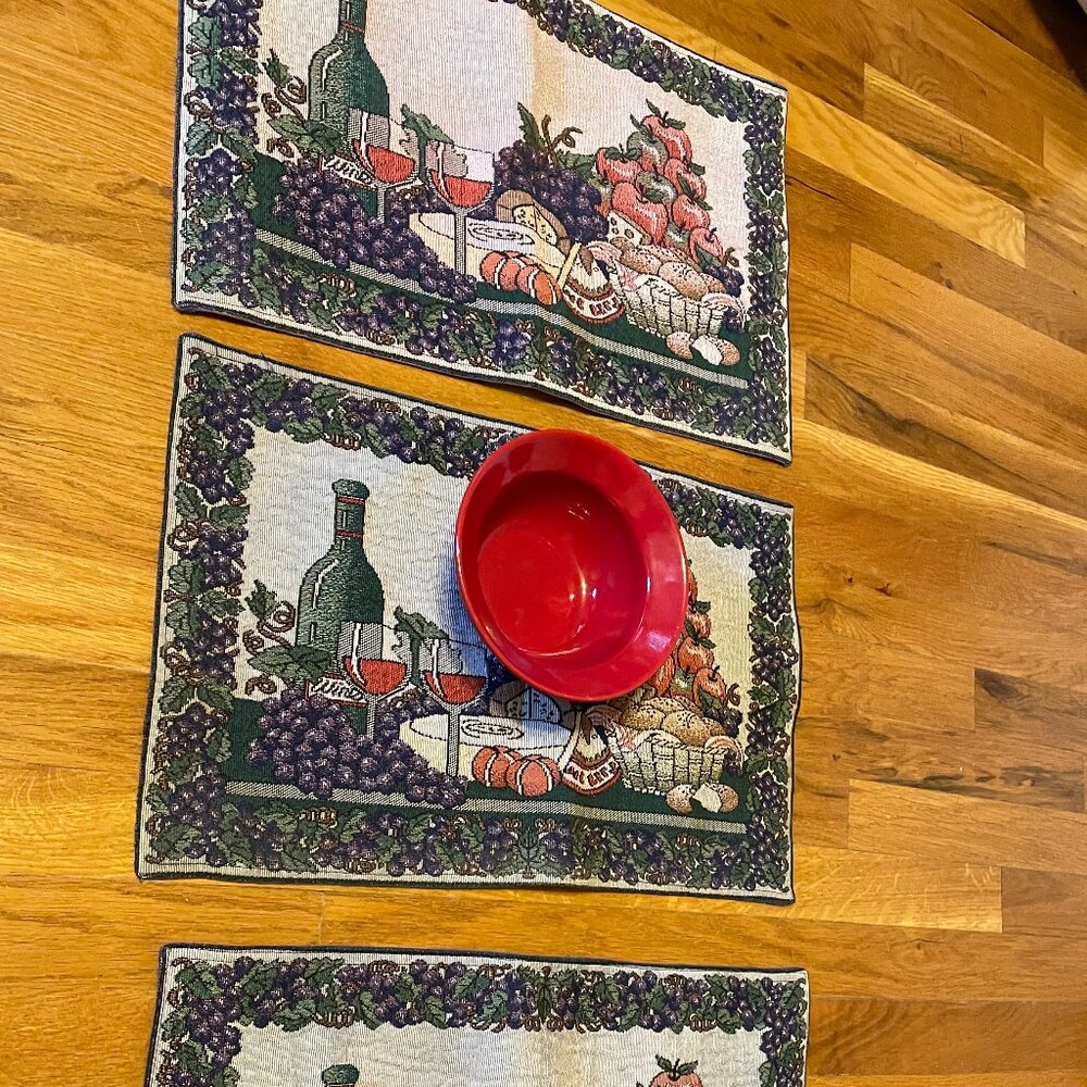 3 Tapestry Placemats + Earthenware Bowl